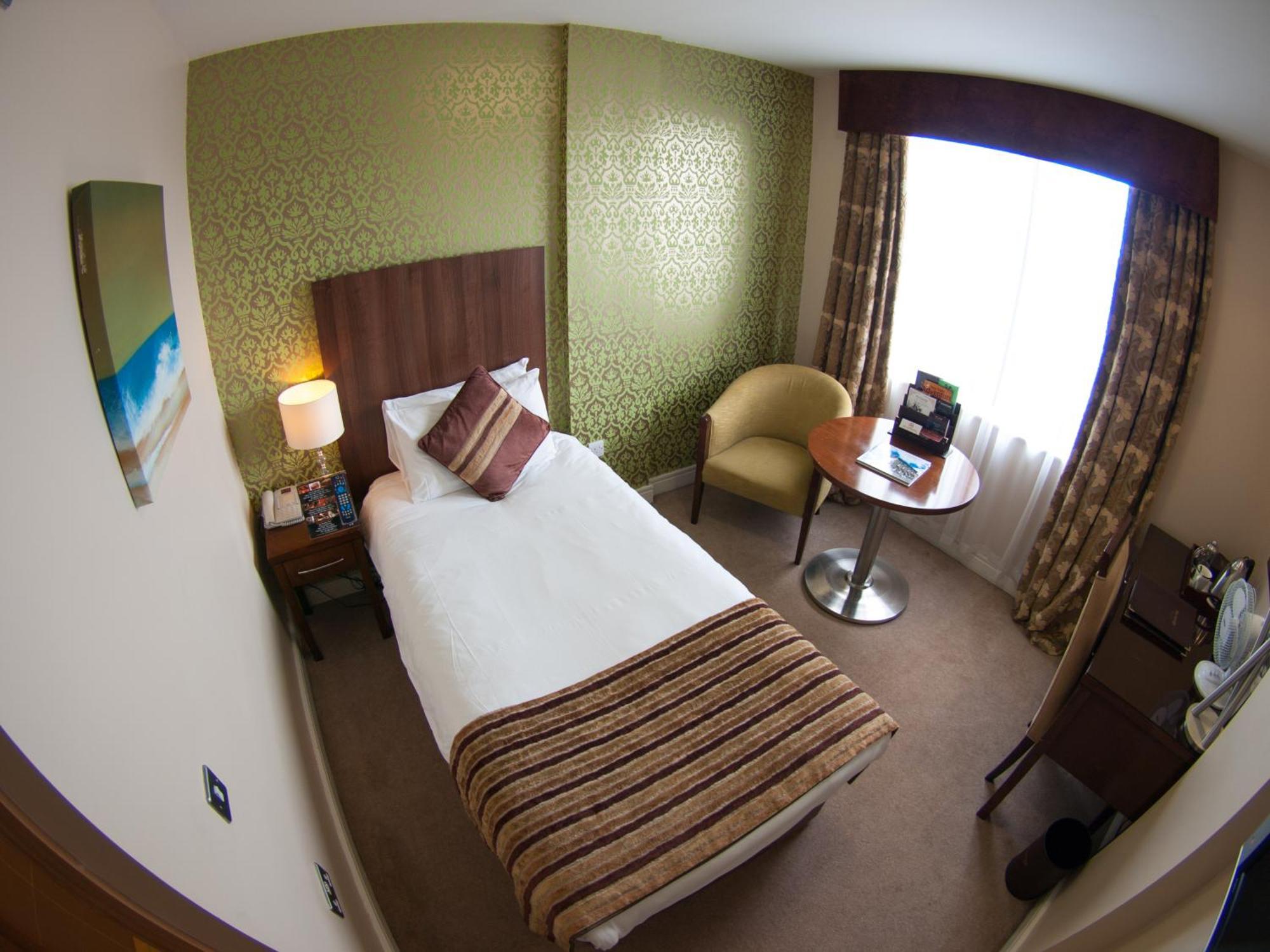 George Limerick Hotel Room photo